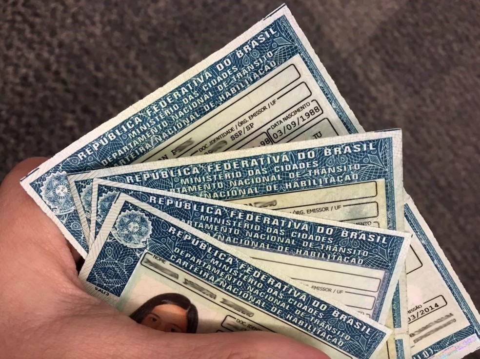 Carteira Nacional de Habilitação. Reprodução: Internet.