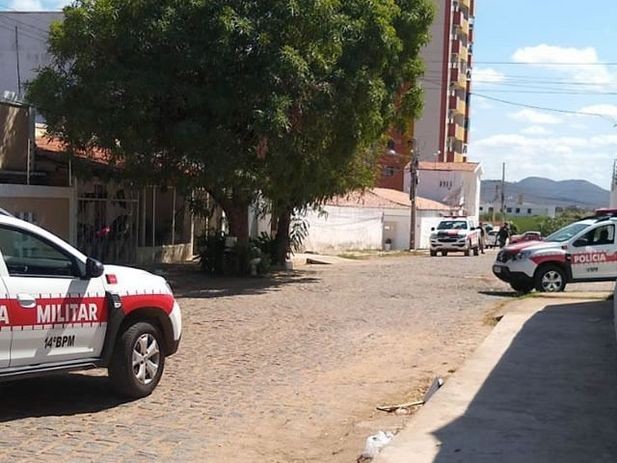 Polícia realizou cerco. Reprodução: Internet.