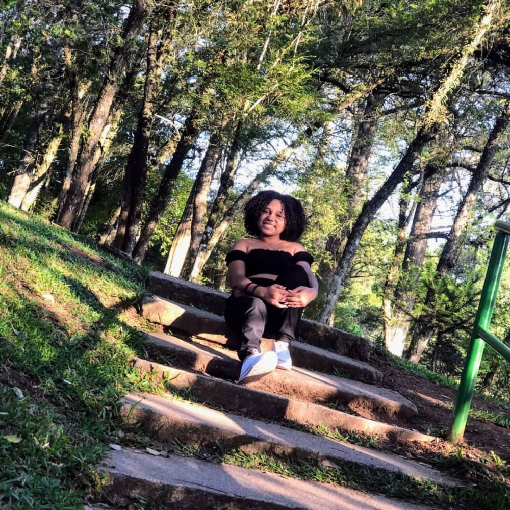 Júlia dos Anjos. Reprodução: Instagram.