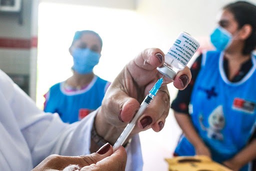 Vacinação em João Pessoa. Reprodução: Internet.