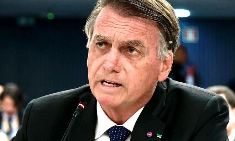 Bolsonaro é diagnosticado com inflamação no esôfago e segue afastado por tempo indeterminado