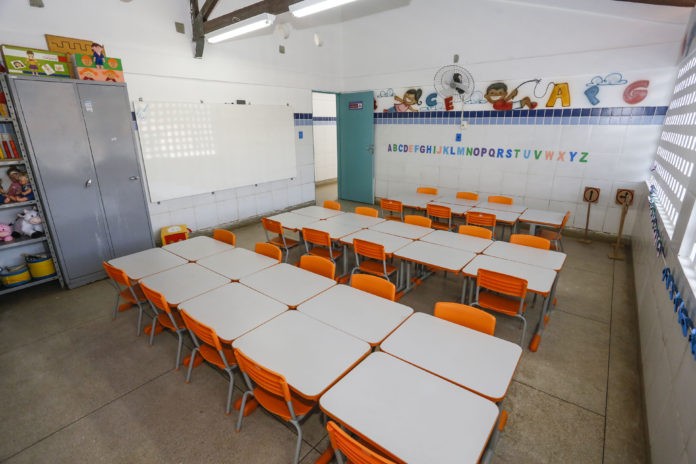 Governo da PB apresenta projeto para construir 100 creches