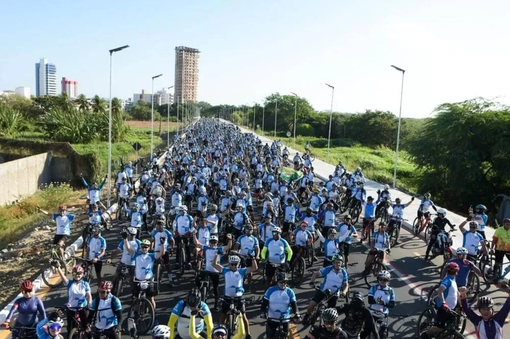 Sob o Céu de Patos, a Liberdade Tem Guidão: 450 ciclistas tomam as ruas da cidade.