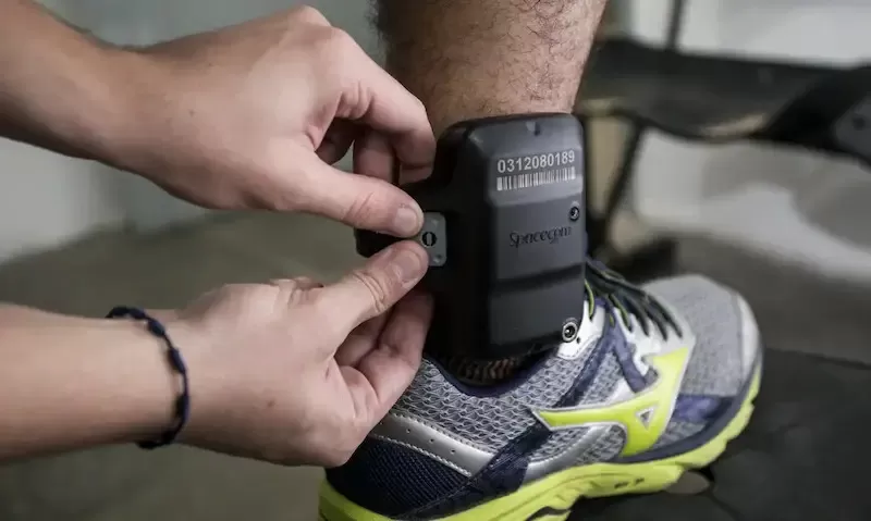 Câmara aprova projeto que aumenta prazo da prisão temporária e muda regras de tornozeleira eletrônica