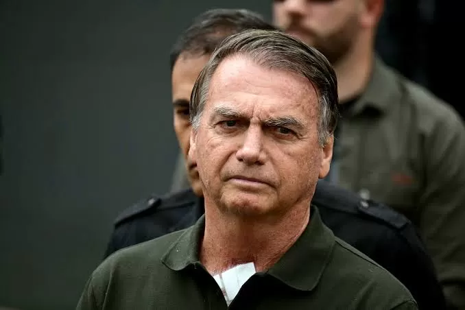 PL aprovado no Senado pode reduzir pena de Jair Bolsonaro