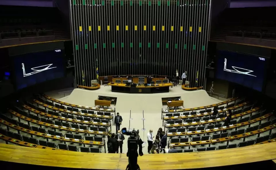Inscrições para concurso da Câmara dos Deputados começam nesta segunda-feira