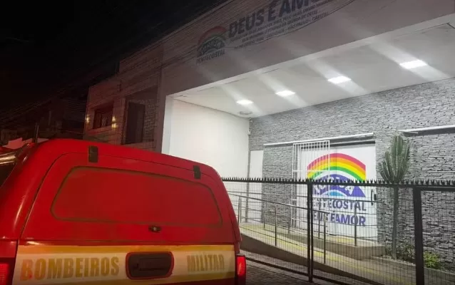 Homem morre e outro fica ferido após queda de teto de igreja em João Pessoa